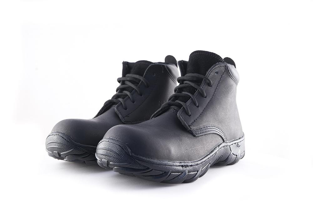BOTAS DE CUERO MAXGUARD 39